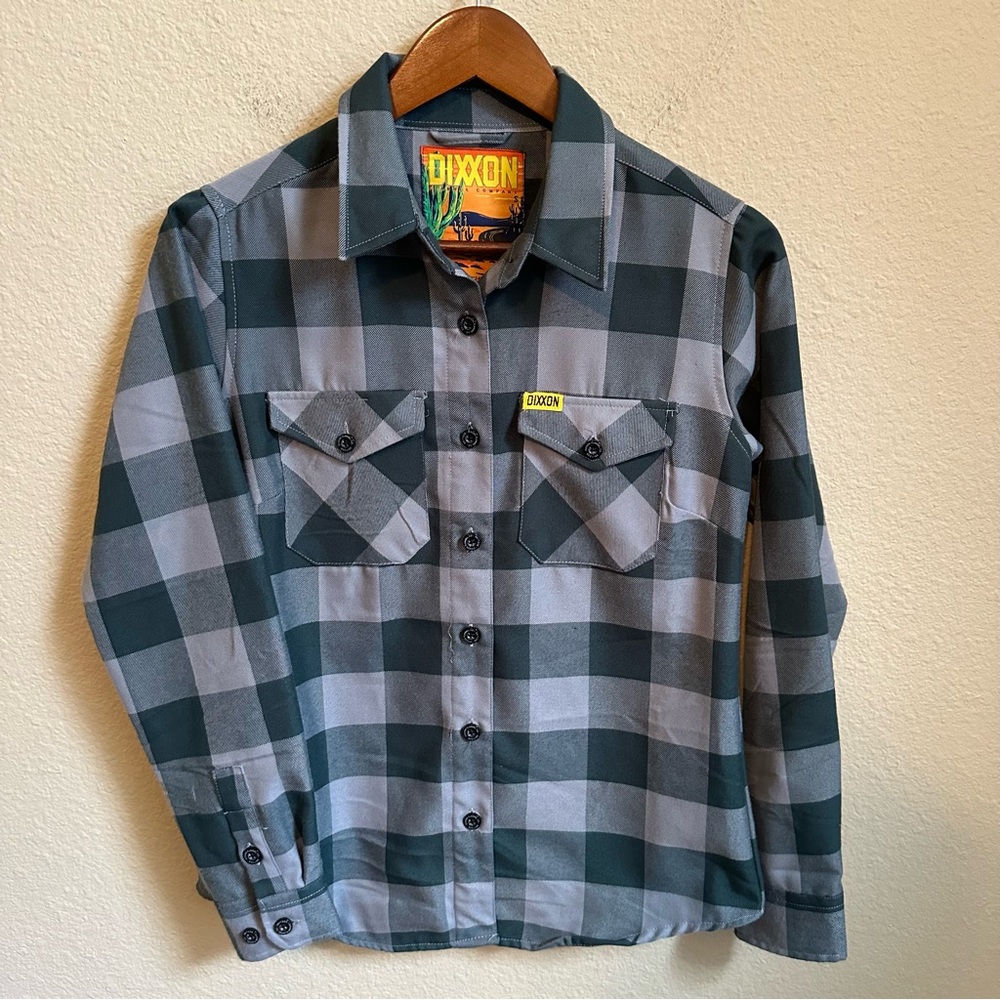Dixxon Women’s Beeline Plaid Flannel Button Up Shirt